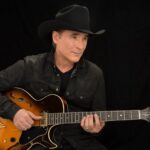 2ae1d204-bb3a-423d-9cd9-4a4ef97d9302_RETINA_PORTRAIT_3_2